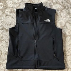 North face vest windwall size s